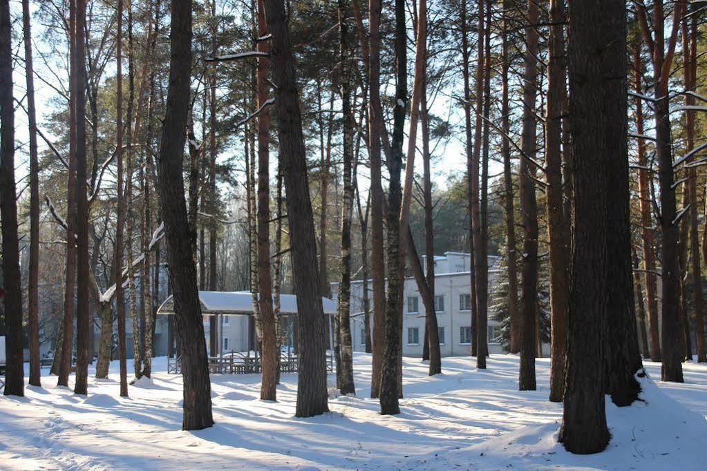 Отель Kupalinka Гродно Экстерьер фото